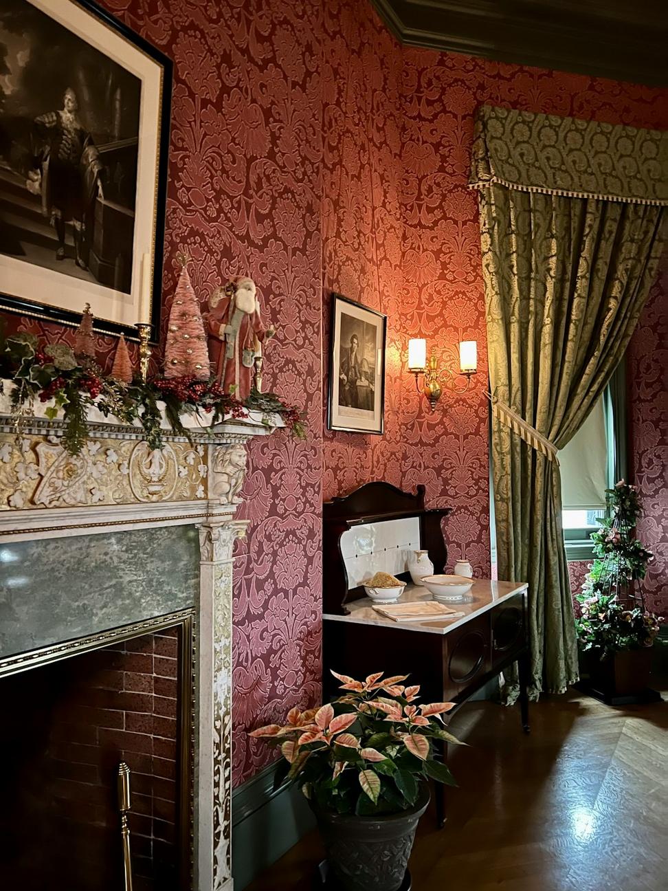 Vintage guest room